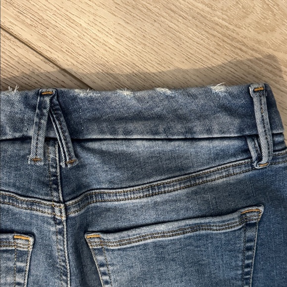 Good American Blue Straight Leg Jeans - Picture 10 of 15